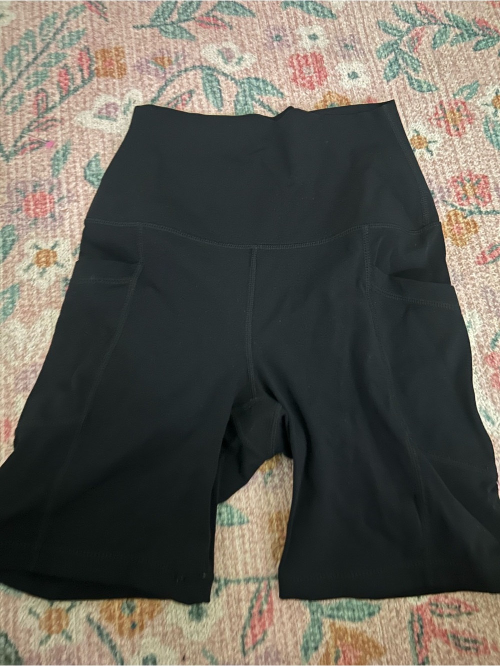 High-Rise Black Women's Bike Shorts with Side Pockets